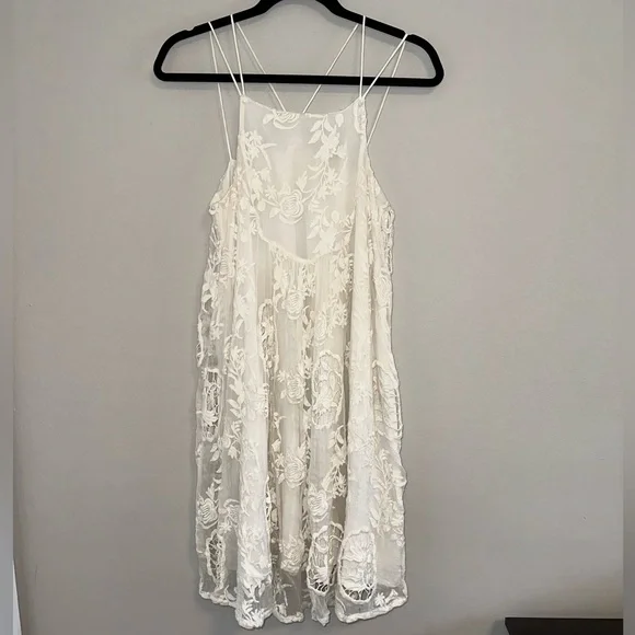 Robe Little Lies Blanche - Taille XS - Style Minimaliste - Très Bon état Occasion